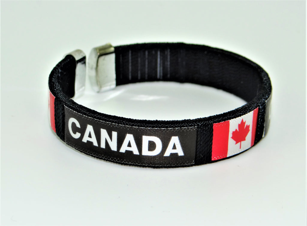 Canada C-Bracelet
