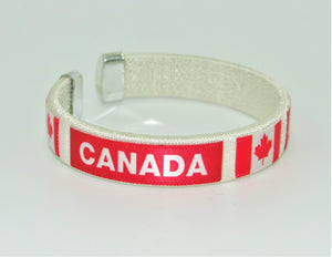 Canada C-Bracelet