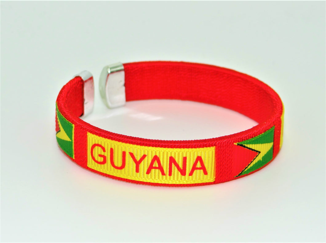 Guyana C-Bracelet