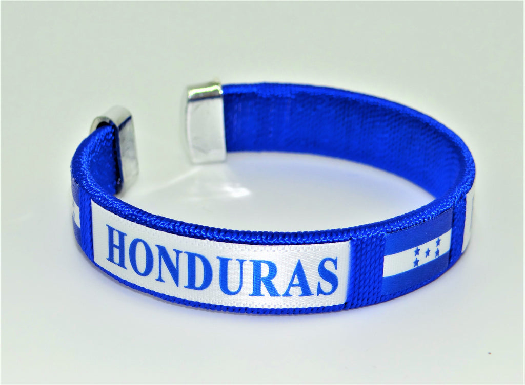 Honduras C-Bracelet